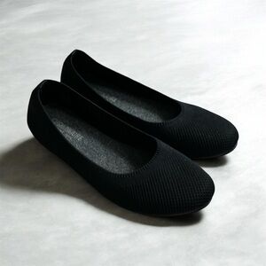 Comfort Tyra Black Ballet Flats